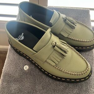 Dr Marten loafers green size 9
